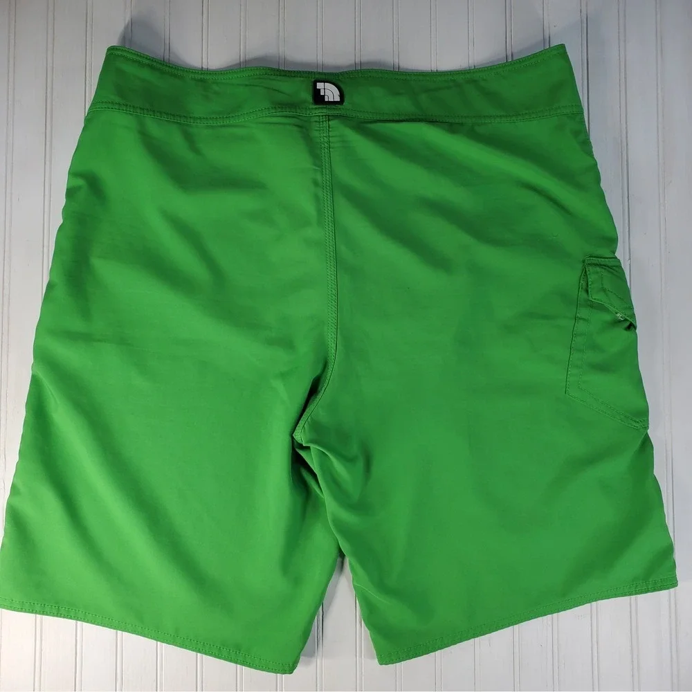 Mens North Face Green Board Shorts Size 38 Swim Trunks Surfer‎ Beach Non Lined
